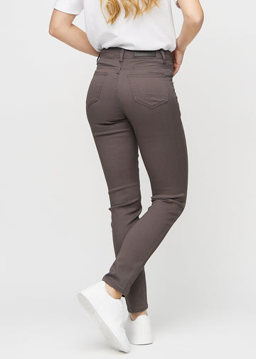 Slim jeans for women in grey-brown, color Thunders. Back view on a model, showing the overall fit.